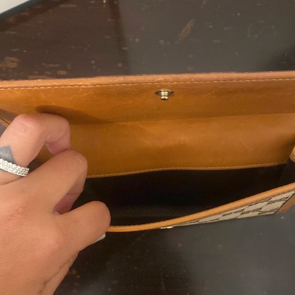 Authentic Gucci Wallet - Picture 10 of 16